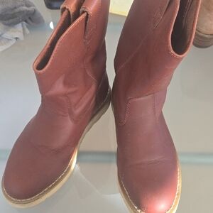 Classic Chestnut Leather Men's Boots